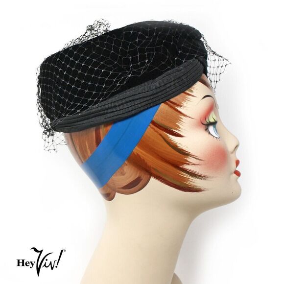 Vintage Black Velvet Hat Pillbox Turban Cocktail Style w Veil Union Tag -Hey Viv - Picture 2 of 7
